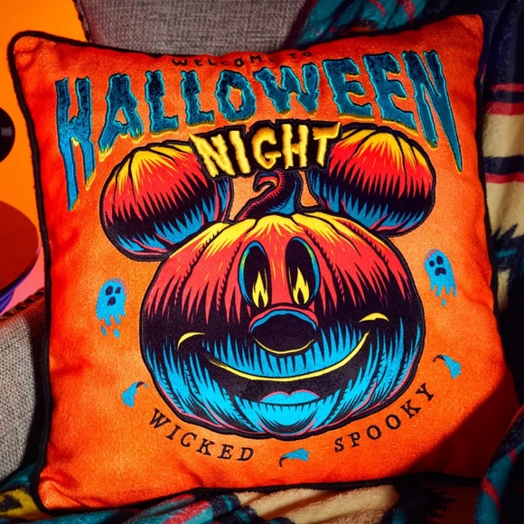 Disney Mickey Mouse Halloween Jack-o'-Lantern Pillow - Picture 3 of 3